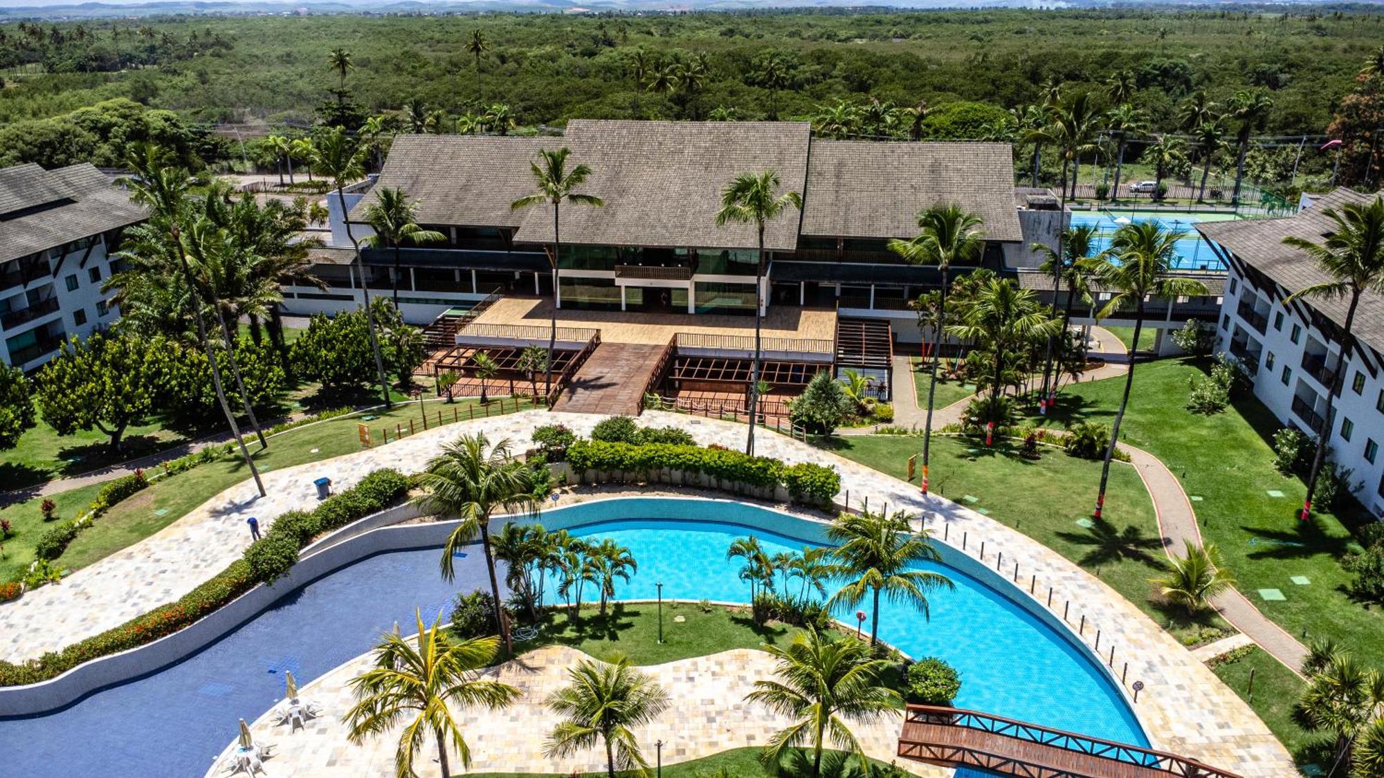Apartment Pool View